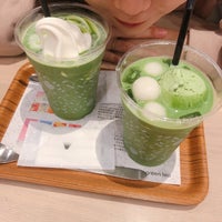 Photo taken at nana&amp;#39;s green tea by ゆうま た. on 10/22/2019