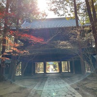 Photo taken at 曹源寺 by ビリー on 12/3/2022