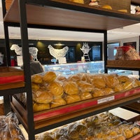 Foto diambil di The Meat Shop oleh abdullah S. pada 12/9/2023