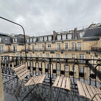 4/15/2024 tarihinde Samer ..ziyaretçi tarafından Fraser Suites Le Claridge Champs-Élysées'de çekilen fotoğraf