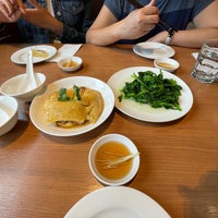Photo taken at Din Tai Fung by Hailin W. on 10/12/2023