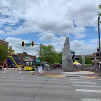 Foto scattata a Main Street Square da Jay H. il 6/4/2022