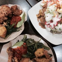 Dapur Penyet Indonesian Restaurant Photo Taken At Dapur Penyet By Nrlaily A On 10 31 2016