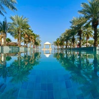 Das Foto wurde bei Hilton Ras Al Khaimah Beach Resort von Pineapple 🍍 am 2/6/2023 aufgenommen