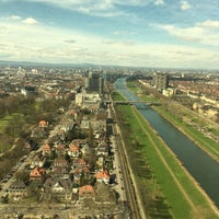 Das Foto wurde bei Dreh-Restaurant Skyline von Oğuz am 3/31/2018 aufgenommen