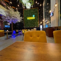 Foto diambil di Amigo Cafe&amp;amp;Lounge (specialty Coffee) oleh Coffe A. pada 1/30/2021