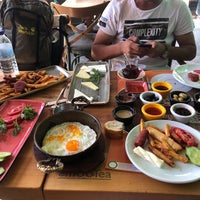 8/25/2018にHarunがKervansaray Cafeで撮った写真