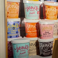 Photo taken at Jeni’s Splendid Ice Creams by Jeff K. on 3/5/2023