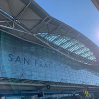 Foto tirada no(a) Sonesta Select San Francisco Airport Oyster Point Waterfront por kosu w. em 12/31/2021