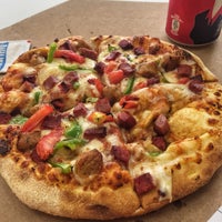 Photo taken at Domino&amp;#39;s Pizza by Yaprak E. on 7/5/2019