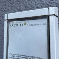 Photo taken at ARCOTEL Rubin Hamburg by Aslan on 8/24/2022