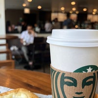 Photo taken at Starbucks by Kim 🎶 on 8/19/2023