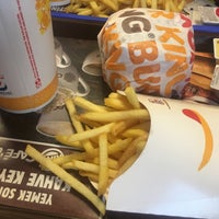 Photo taken at Burger King by  E S R A  on 3/5/2018