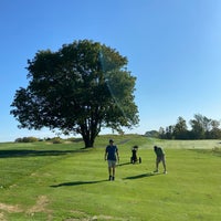 Photo taken at Makefield Highlands Golf Club by Jeff W. on 10/7/2022