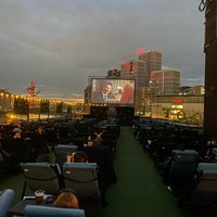 Photo taken at Rooftop Film Club Stratford by MT on 8/26/2022