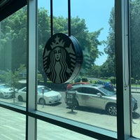 Photo taken at Starbucks by kyoung min j. on 6/13/2019