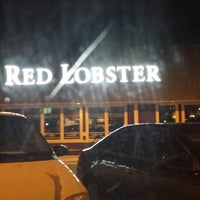 Photo taken at Red Lobster by G. X. on 2/11/2014