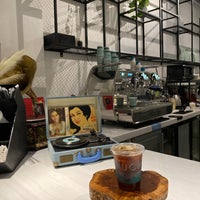Foto diambil di MUCHMore Coffee oleh Nassir . pada 8/19/2022
