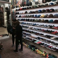 4/1/2014에 Sergey S.님이 Amigos Skate Shop에서 찍은 사진