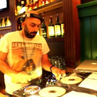 Снимок сделан в Corner Irish Pub Istanbul пользователем Corner Irish Pub Istanbul 8/19/2015