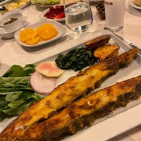 Foto diambil di Sardina Balık Restaurant oleh Zeki Ç. pada 2/17/2022