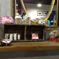 12/17/2012 tarihinde Kelli G.ziyaretçi tarafından Ida Red General Store'de çekilen fotoğraf