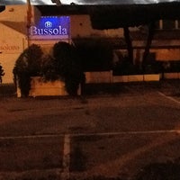 Foto diambil di Bussola Club Versilia oleh Laura G. pada 12/17/2012