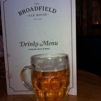 Photo taken at Broadfield Ale House by Richard C. on 5/6/2013