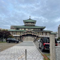 Photo taken at 西本願寺札幌別院 by たこす on 10/27/2022