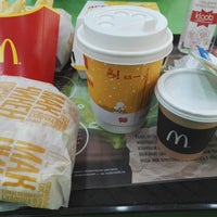 Photo taken at McDonald&amp;#39;s by Олег Ф. on 1/26/2020