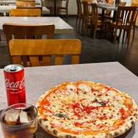 รูปภาพถ่ายที่ Pizza il Mio โดย NNN เมื่อ 11/22/2023