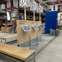 Photo taken at IKEA Klantendienst / Service Clientele by Geert V. on 11/29/2022