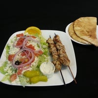 Foto scattata a Greek To Me Restaurant da Greek To Me Restaurant il 3/9/2021
