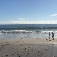 รูปภาพถ่ายที่ The Beach Bucket โดย Doug S. เมื่อ 9/9/2018