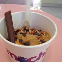 Photo taken at Mochi Frozen Yogurt by Kelly D. on 10/21/2012