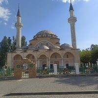 Photo taken at Мечеть Джума Хан Джами by Андрей Л. on 9/14/2021