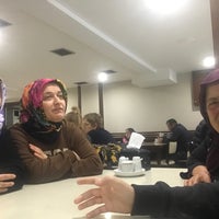 Das Foto wurde bei Fatsalı Hünkar Restoran von Nazife O. am 11/18/2022 aufgenommen
