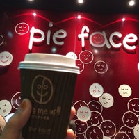 รูปภาพถ่ายที่ Pie Face โดย Fatin A. เมื่อ 8/17/2014
