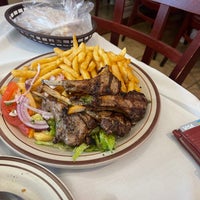 Foto tomada en Al Natour Middle Eastern Restaurant  por N .. el 10/25/2022