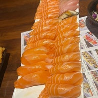 Foto tirada no(a) Sake2Me Sushi - Cerritos por Janet em 1/7/2022