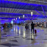 Foto diambil di King Abdulaziz International Airport (JED) oleh M pada 4/10/2022