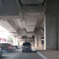 Photo taken at Rama VII Bridge by Ant on 2/11/2022