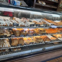 Photo taken at La Segunda Bakery by Cristina Alice R. on 2/5/2023