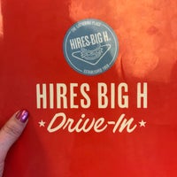 Photo prise au Hires Big H par Heather A. le4/28/2018