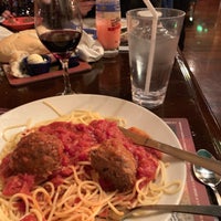 Foto scattata a The Old Spaghetti Factory da Heather A. il 1/19/2019