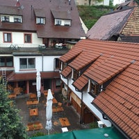 Das Foto wurde bei Gasthaus Blume von Derya A. am 5/7/2017 aufgenommen