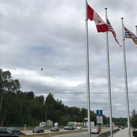 Photo taken at British Columbia Visitor Centre @ Peace Arch by Yuya S. on 8/18/2017