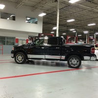 Bill Collins Ford Auto Dealership In Louisville
