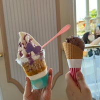Photo taken at Ice Cream Cones by あめりあ ち. on 8/12/2022