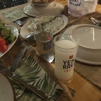 Foto diambil di The Bottles İt&amp;#39;s Beer Time oleh Mehmet I. pada 1/12/2022